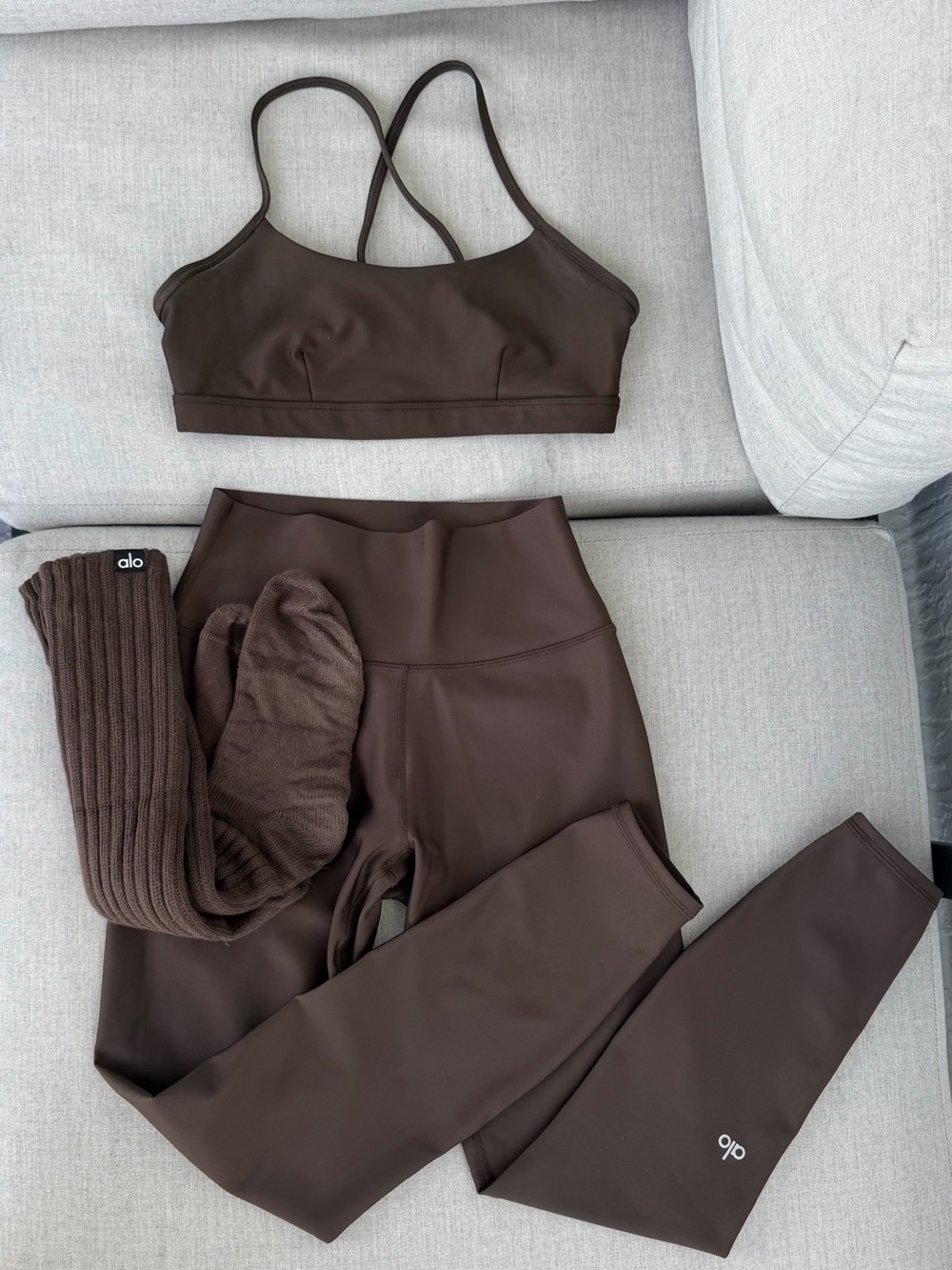 ALO Yoga Brown Seamless Sports Bra and Leggings Set with Ribbed Socks